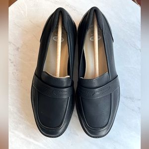 BRAND NEW DR SCHOLLS LOAFERS
